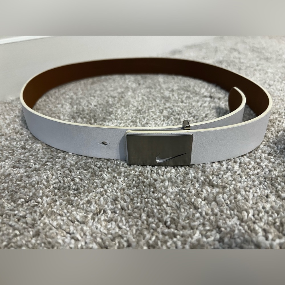 Nike Golf Buckle White Belt